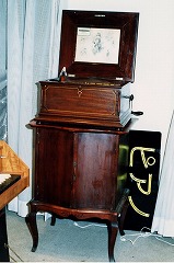 ���W�[�i�А�15�C���`�̃e�[�u���E�g�b�v�^�f�B�X�N�E�I���S�[��