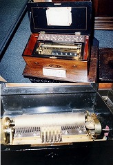 �����̃{���E�Z���X�e�ƌ���̃{���E�Z���X�e