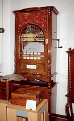 �|���t�H���x���t��19�C���`�@���[�Q���g�V���e�B�[���l���̃P�[�X